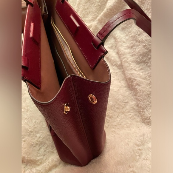 MICHAEL Michael Kors Meredith East West Bonded Leather Tote Bag in Oxblood red - Picture 8 of 16
